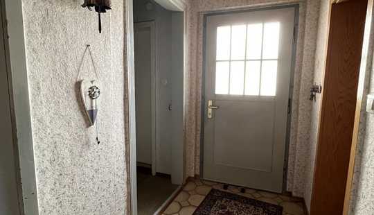 Bild von Doppelhaushälfte mit Bauland im Ortskern von Ehmen