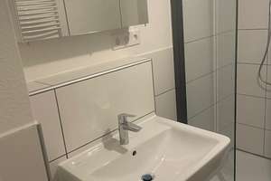 Gepflegte 4-Zimmer-Hochparterre-Wohnung mit Einbauküche in Reutlingen – Die vollständige Adresse der Immobilie erhältst du vom Anbieter., 72770 Betzingen, Reutlingen – Vorschaubild 6
