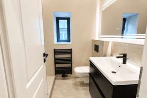 ALTBAU, ABER ANDERS – 4 Zimmer mit Stuck, Kochinsel und Balkon in Pempelfort – Die vollständige Adresse der Immobilie erhältst du vom Anbieter., 40477 Pempelfort, Düsseldorf – Vorschaubild 17