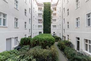 ***Ruhige EG-Altbauwohnung im beliebten Simon-Dach-Kiez - vermietet*** – Simon-Dach-Straße 28-29, 10245 Friedrichshain, Berlin – Vorschaubild 2