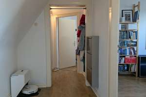 Attraktive 3-Zi.-Dachgeschosswohnung mit großer Dachterrasse in D-Pempelfort, Aufzug – Die vollständige Adresse der Immobilie erhältst du vom Anbieter., 40479 Pempelfort, Düsseldorf – Vorschaubild 5