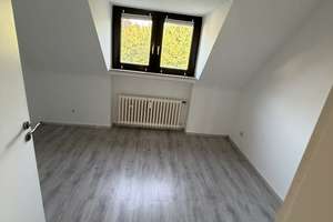 Einziehen & Wohlfühlen - Gemütliche Dachgeschosswohnung in Essen – Im Wulve 11, 45359 Schönebeck, Essen – Vorschaubild 5