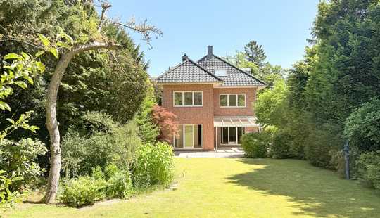 Bild von Sooo viel Platz! Großes Familienhaus mit Einliegerwohnung, Sauna, Garage und herrlichem Garten