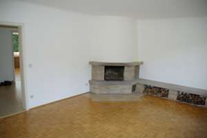 Wohnen in bester Lage von Bedingrade –4,5-Zimmer-Wohnung mit Kamin, Balkon und Blick ins Grüne – Schloßwiese 26, 45355 Borbeck-Mitte, Essen – Vorschaubild 3