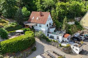 Ein Refugium voller Möglichkeiten – Leben, Erholen und Investieren in perfekter Harmonie – Die vollständige Adresse der Immobilie erhältst du vom Anbieter., 97080 Dürrbachtal, Würzburg – Vorschaubild 2