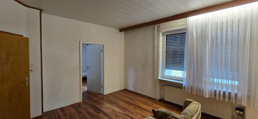 Immobilie in Gau-Algesheim - 1463 Freistehendes Einfamilienhaus im Zentrum von Gau-Algesheim - Bild 1