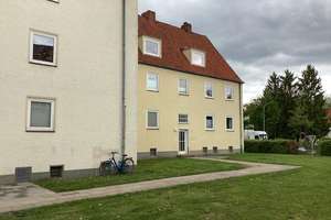 Kleine sanierte Dachgeschoss- Wohnung, sofort anmietbar! – Grünewaldstr. 24, 23564 Sankt Jürgen, Lübeck – Vorschaubild 1