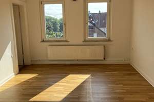 Wohnen mit Charakter: 3-Zimmer-Dachgeschosswohnung in Braunschweig – Kastanienallee 46a, 38104 Östliches Ringgebiet, Braunschweig – Vorschaubild 8