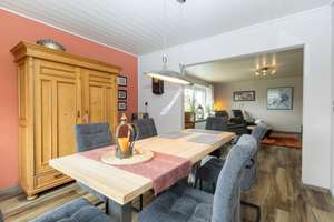 Gepflegtes Einfamilienhaus mit Garage, PV-Anlage und Wärmepumpe – Die vollständige Adresse der Immobilie erhältst du vom Anbieter., 26529 Osteel – Vorschaubild 12