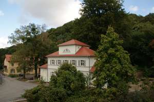 BEZUGSFREI!! Königlicher Park Wachwitz –  2,5 -Zimmer mit Balkon und Terrasse – Wachwitzer Weinberg 4, 1326 Loschwitz/Wachwitz, Dresden – Vorschaubild 3
