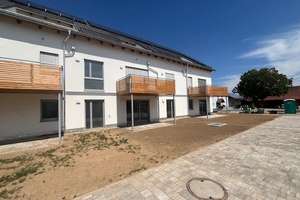 Neubau-Wohnung in Alteglofsheim: Moderner Grundriss mit Balkon – Landshuter Straße 6, 93087 Alteglofsheim – Vorschaubild 1