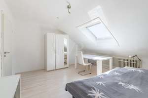 Charmante 2-Zimmer-Dachgeschosswohnung mit Potenzial – Die vollständige Adresse der Immobilie erhältst du vom Anbieter., 76227 Durlach, Karlsruhe – Vorschaubild 6