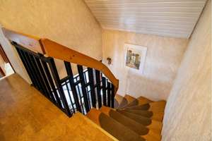 Urban wohnen auf zwei Ebenen - bezugsfreie 3,5-ZW-Maisonette mit Balkon und Potenzial – Die vollständige Adresse der Immobilie erhältst du vom Anbieter., 76135 Weststadt, Karlsruhe – Vorschaubild 6