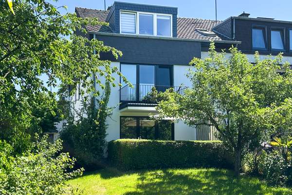 Kapitalanlage!  Kleines Mehrfamilienhaus in Meerbusch-Büderich - Nähe Böhler!