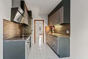Geräumig und gepflegt: 4-Zimmer-Wohnung in Kiel-Elmschenhagen – Die vollständige Adresse der Immobilie erhältst du vom Anbieter., 24147 Elmschenhagen, Kiel – Vorschaubild 8