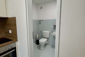 Modern möblierte 1-Zimmer-Wohnung mit neuer EBK in Eichstätt. Erstbezug nach Renovierung. – Kipfenberger Straße 1, 85072 Eichstätt – Vorschaubild 7