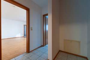 Wölfnitz - komfortable 1-Zi.-Wohnung mit EBK, Balkon u. Tiefgarage – Oskar-Mai-Str. 1, 1159 Naußlitz, Dresden – Vorschaubild 5
