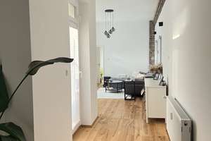 Helle, lichtdurchflutete, großzügig geschnittene 3-Zimmer-Wohnung mit Balkon in Düsseldorf – 40472 Rath, Düsseldorf – Vorschaubild 4