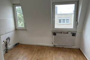 Große, renovierte und helle 1-ZKB-Dachgeschoßwohnung  in Ma-Waldhof – Otto-Siffling-Straße 13, 68305 Waldhof, Mannheim – Vorschaubild 3