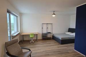 ABSCHLAG 7.500 € & VORGANG BEACHTEN BITTE: Helle 1-Zimmer-Wohnung in Mariendorf (Balkon & Weitblick) – Die vollständige Adresse der Immobilie erhältst du vom Anbieter., 12105 Mariendorf, Berlin – Vorschaubild 4