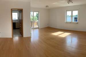 Modernisierte Wohnung mit drei Zimmern sowie Balkon und Einbauküche in Oberhausen-Rheinhausen – Die vollständige Adresse der Immobilie erhältst du vom Anbieter., 68794 Oberhausen-Rheinhausen – Vorschaubild 1