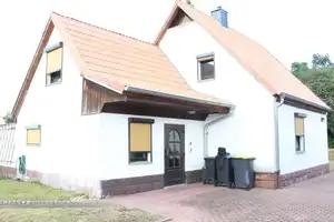 Neuer Preis! Freistehendes EFH auf 1.440 m² -Grundstück, weitere Bebauung möglich.... – Leipzig (Kreis) – Vorschaubild 2