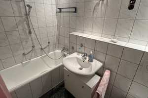 Ruhig gelegene 3 Zimmer Wohnung mit Südbalkon und Garage zu verkaufen – Richard-Wagner-Str. 89, 66125 Stadtverband Saarbrücken (Kreis) – Vorschaubild 4