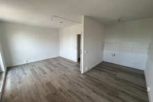 Platz für die ganze Familie! Helle 4-Zimmer-Wohnung mit Balkon!