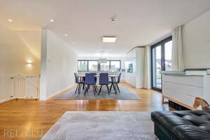 Modernes, hochwertig möbliertes 5-Zimmer Doppelhaus in Sillenbuch mit großer Terrasse – Die vollständige Adresse der Immobilie erhältst du vom Anbieter., 70619 Sillenbuch (Ortsteil), Stuttgart – Vorschaubild 14