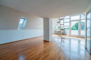 Wohnen zwischen Natur und urbaner Nähe – Dachgeschosswohnung mit Galerie und zwei Balkonen – Die vollständige Adresse der Immobilie erhältst du vom Anbieter., 80939 Obere Isarau, München – Vorschaubild 14