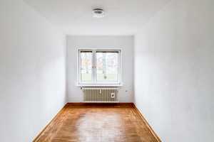 Attraktive Drei Zimmer Wohnung in zentraler Lage – Rendsburg-Eckernförde (Kreis) – Vorschaubild 2
