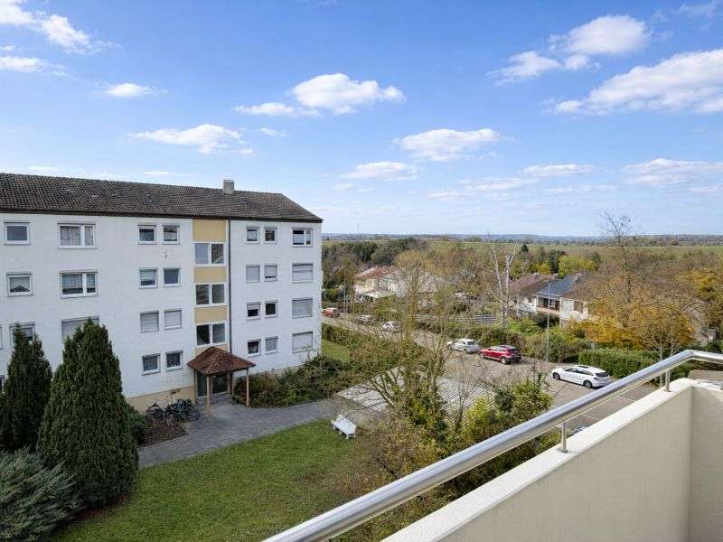 Immobilie in Metzingen - Rundum gepflegt und gut vermietet - Toll modernisierte Wohnung im Neugreuth - Bild 2