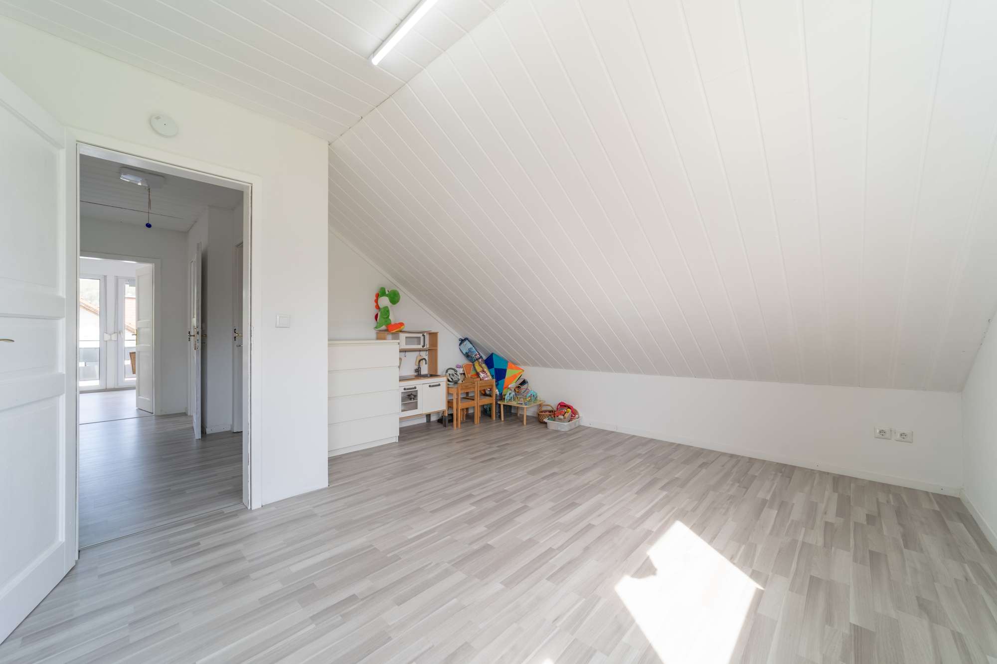 Immobilie in Eggingen - Einfamilienhaus mit vermieteter Einliegerwohnung in Eggingen - Bild 12