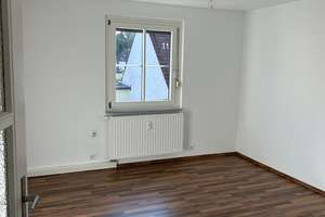 Altbau-Charme im Herzen von Göggingen: Stilvolle 3-Zimmer-Wohnung mit Balkon und EBK  – Bergstraße 6, 86199 Göggingen-Nordwest, Augsburg – Vorschaubild 13