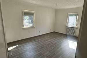 Für Handwerker: 4-Zimmer Whg. ab sofort – Die vollständige Adresse der Immobilie erhältst du vom Anbieter., 70569 Kaltental, Stuttgart – Vorschaubild 2