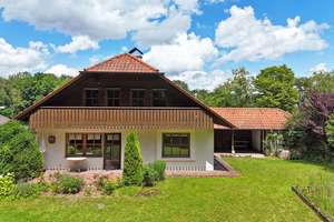 Großzügig. Charmant. Einzigartig – Wohnen am beliebten Landshuter Birkenberg – Die vollständige Adresse der Immobilie erhältst du vom Anbieter., 84036 Achdorf, Landshut – Vorschaubild 2