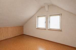 6 Zimmer! Charmantes Einfamilienhaus mit Dachterrasse und viel Platz für die ganze Familie in Leuben – Die vollständige Adresse der Immobilie erhältst du vom Anbieter., 1259 Großzschachwitz, Dresden – Vorschaubild 13