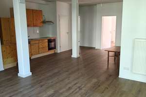 Helle 4-Zimmerwohnung / Eigener Eingang / Frisch renoviert  – Walter-Gropius-Platz 5, 72762 Reutlingen-Mitte, Reutlingen – Vorschaubild 4