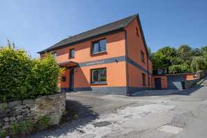 Teilmodernisiertes Zweifamilienhaus mit Garage und Stellplatz auf 566 m² Grundstück – Annener Berg 3, 58454 Ennepe-Ruhr-Kreis – Vorschaubild 1
