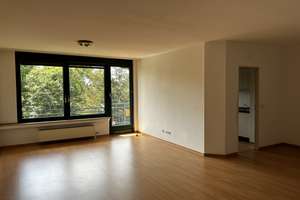 Ruhige, lichtdurchflutete, sehr gut angebundene 3-Zimmer-Wohnung in Krefeld-Cracau – Sprödentalstraße 90, 47799 Cracau, Krefeld – Vorschaubild 2