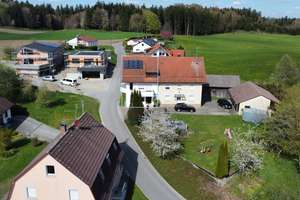 Großzügige Doppelhaushälfte in Waldburg-Egg mit Alpenblick & 2 Garagen – Die vollständige Adresse der Immobilie erhältst du vom Anbieter., 88289 Waldburg – Vorschaubild 2