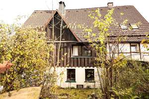 Idyllisches Zuhause mit großem Garten in Gummersbach – Die vollständige Adresse der Immobilie erhältst du vom Anbieter., 51647 Gummersbach – Vorschaubild 1