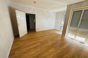 2- Zimmer - Erdgeschosswohnung -Gestaltungsspielraum für kreative Köpfe und handwerklich Begabte – 64289 Kranichstein, Darmstadt – Vorschaubild 3