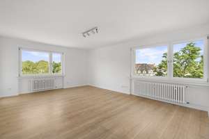 Modern saniert & lichtdurchflutet – stilvolle 3-Zimmer-Wohnung mit neuer Einbauküche und Balkon