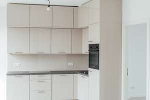 Licht, Luft & Freiheit: 3 Zimmer mit 2 Terrassen! – Grünauer Straße 28, 12524 Altglienicke, Berlin – Vorschaubild 5