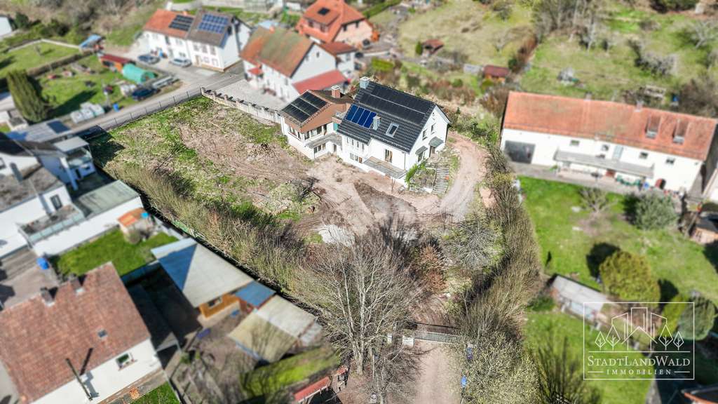 Immobilie in Lemberg - Großzügig Wohnen – Einfamilienhaus mit Anbau und großem Grundstück in Lemberg-Glashütte - Bild 2