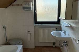 Zweite Chance am Europakanal –  Renovierungsbedürftiges Einfamilienhaus mit viel Platz in Dambach – Die vollständige Adresse der Immobilie erhältst du vom Anbieter., 90768 Dambach, Unterfürberg, Fürth – Vorschaubild 11