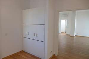 Sehr  schöne 4 Z. Wohnung m. Dachterasse+Balkon+ 2x Stellplatz im Waldstraßenviertel – Die vollständige Adresse der Immobilie erhältst du vom Anbieter., 4105 Zentrum-Nordwest, Leipzig – Vorschaubild 3