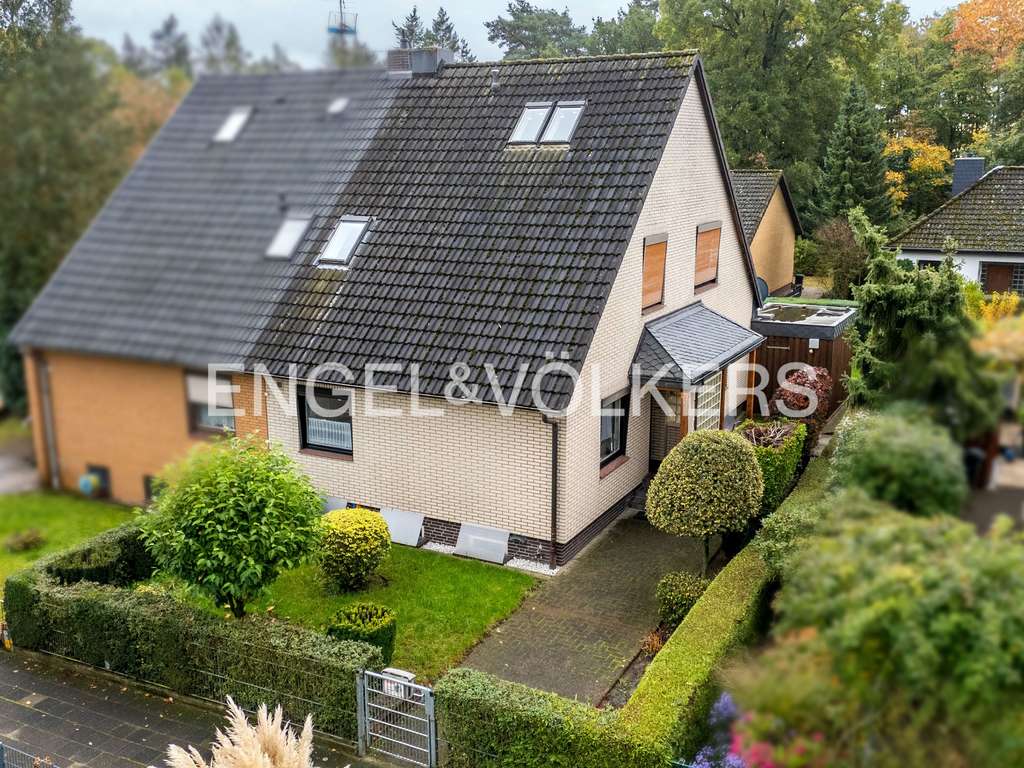 Immobilie in Verden (Aller) - Familiengerechte Doppelhaushälfte in gepflegter Lage mit Garten & Garage – Grundstück im Eigentum... - Bild 1