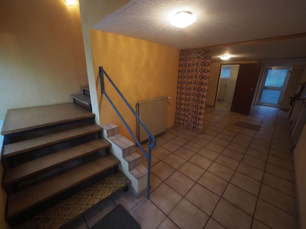 Immobilie in Contwig - GEMÜTLICHES EINFAMILIENHAUS MIT DOPPELGARAGE IN CONTWIG - Bild 4